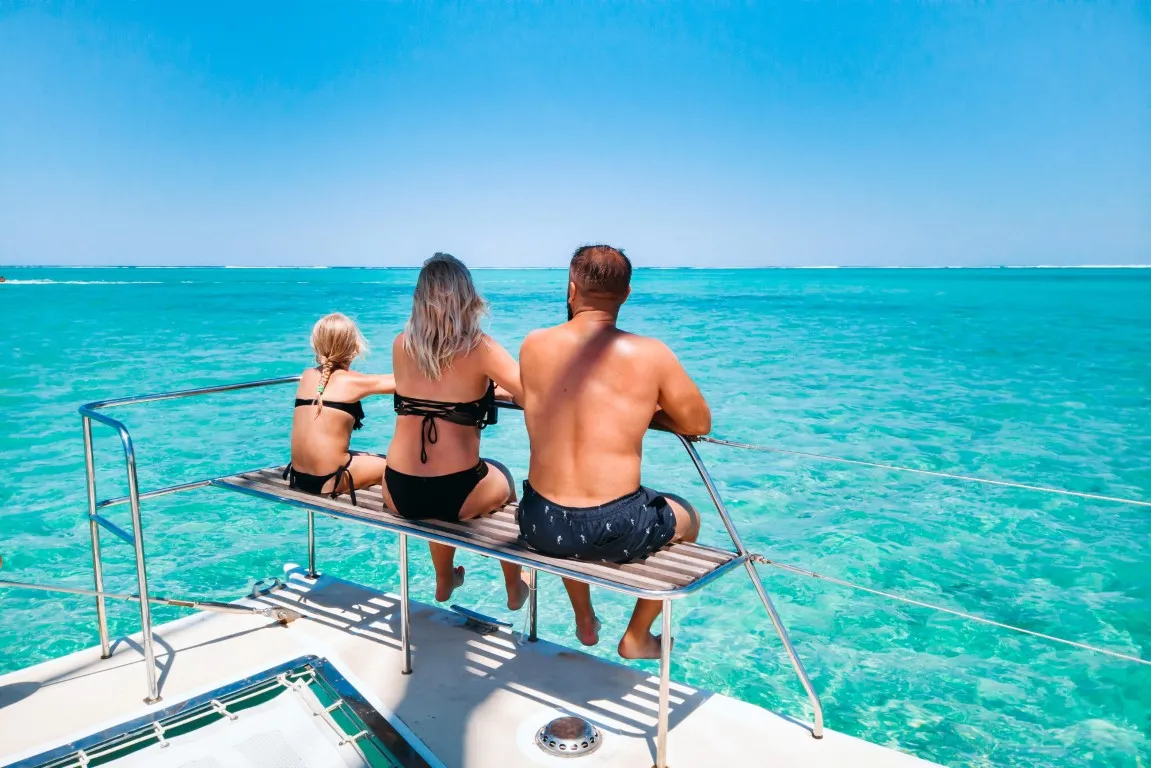 Boat Trip in Hurghada with Kids: Which Tour Is Best?
