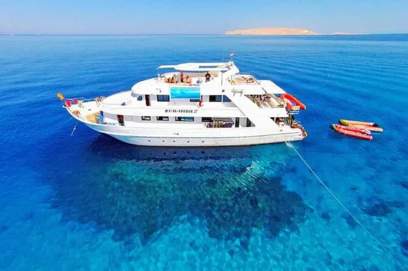 Privates Boot Hurghada | Charter auf dem Roten Meer mit individuellen Reiserouten  